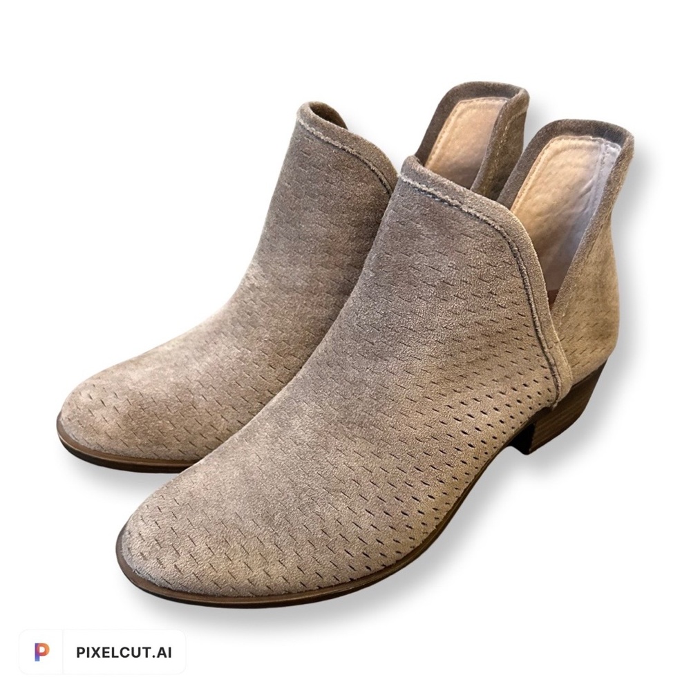 Lucky Brand Baley Ankle Bootie size 6